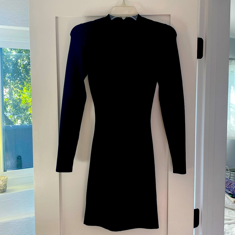Alice + Olivia body con “bandage” dress